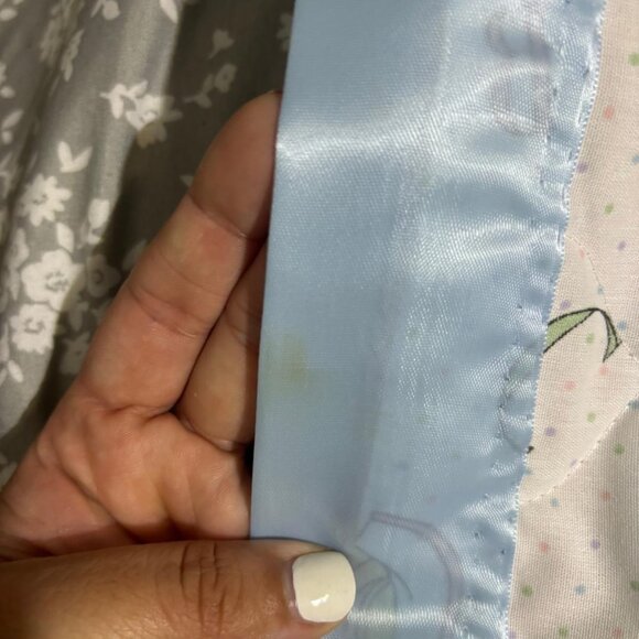 Vintage Precious Moments Crib Blanket 45"x35" ABC's Satin Trim - Pastels Rare - Picture 4 of 4